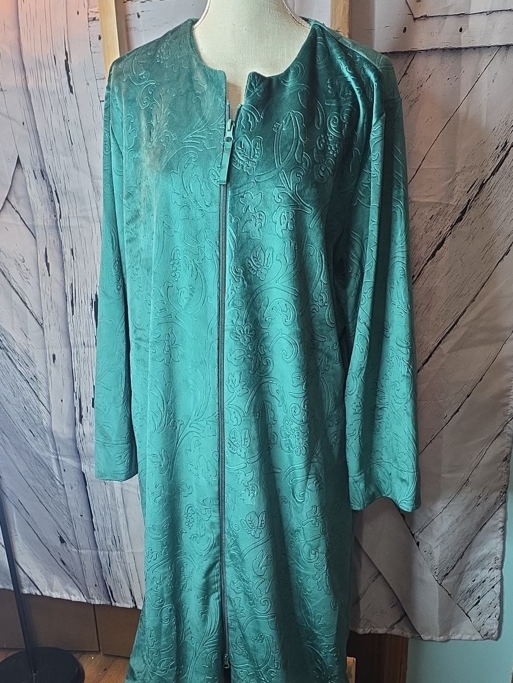 Charter Club Embossed Zip-Front Long Robe in Green Lux Velvet Feel Large